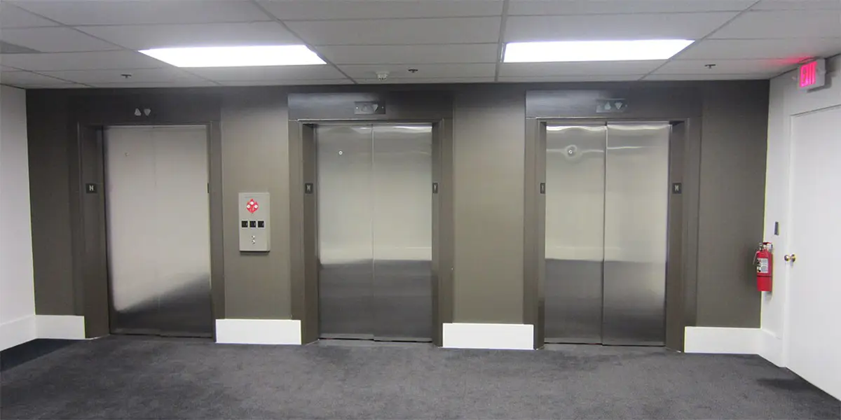 مصعد منزلي مدمج للمساحات الصغيرة في الإمارات